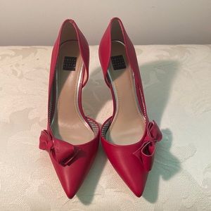 Fuchsia heels with bow. Worn one time.